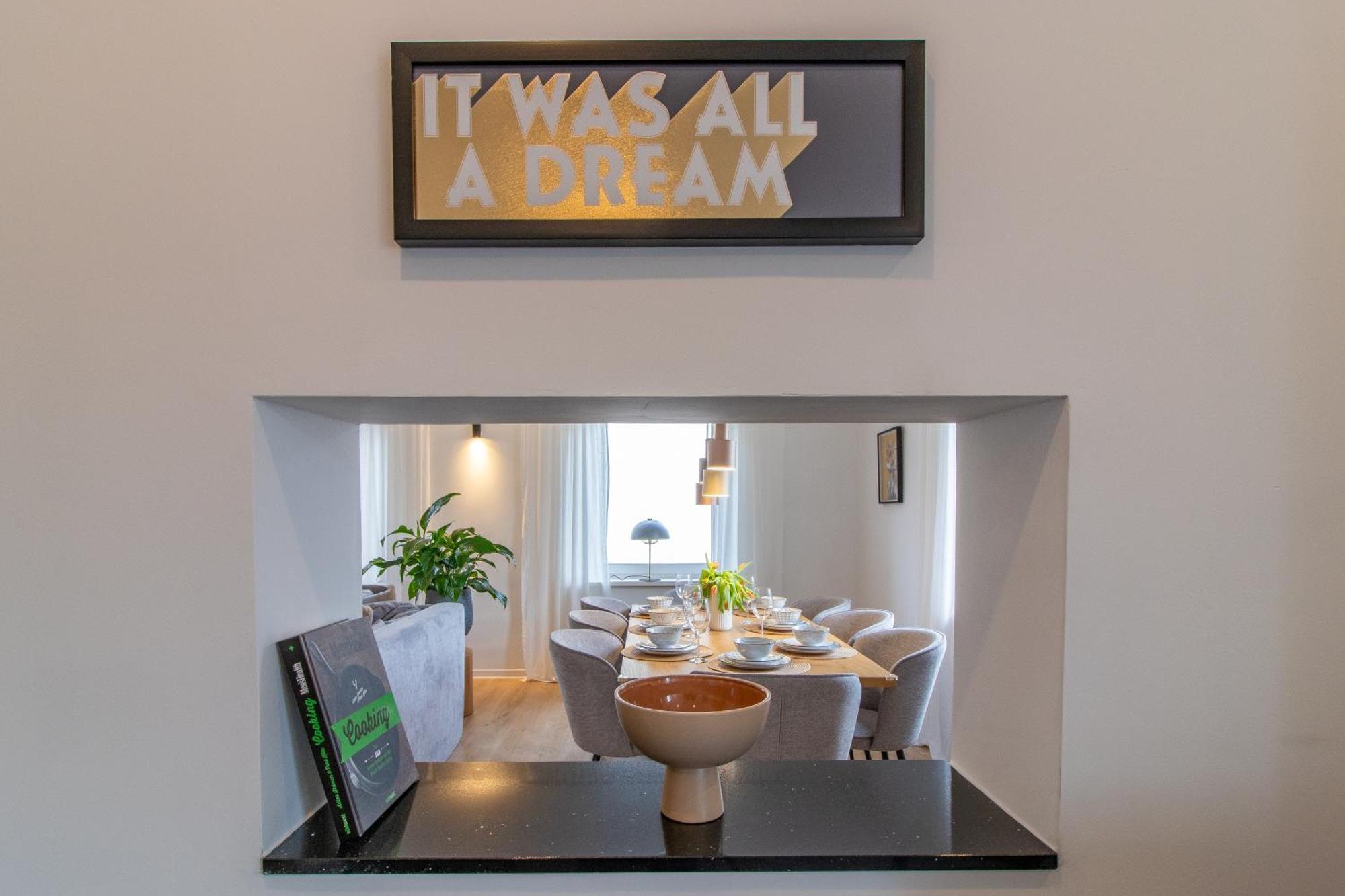Stilvolles City-Apartment I Netflix I Wlan L Stellplatz I Zentral シュヴァルツェンベルク エクステリア 写真