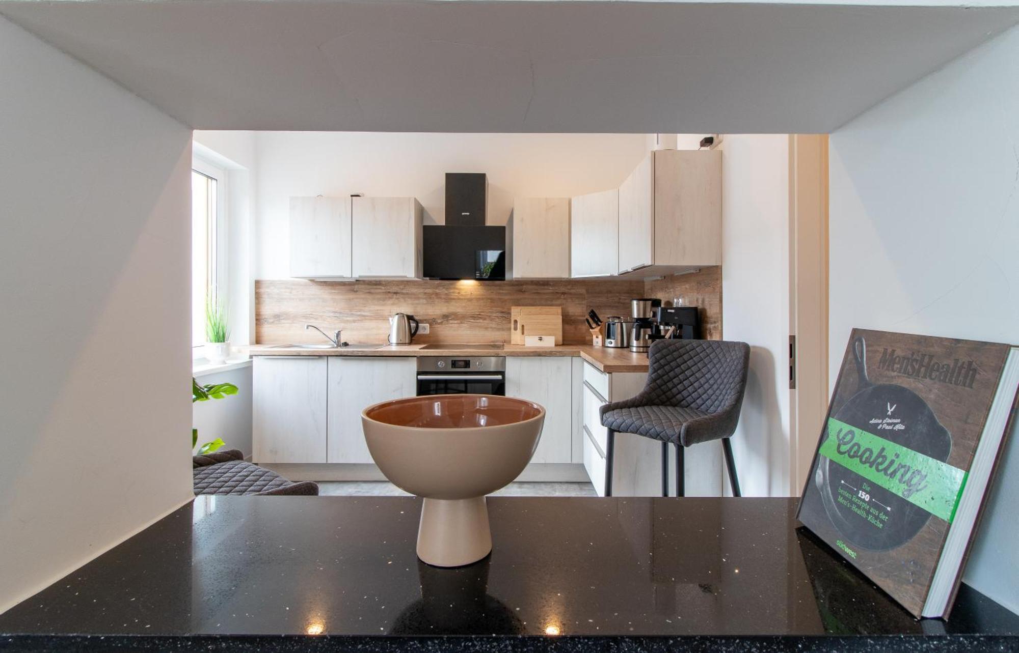 Stilvolles City-Apartment I Netflix I Wlan L Stellplatz I Zentral シュヴァルツェンベルク エクステリア 写真