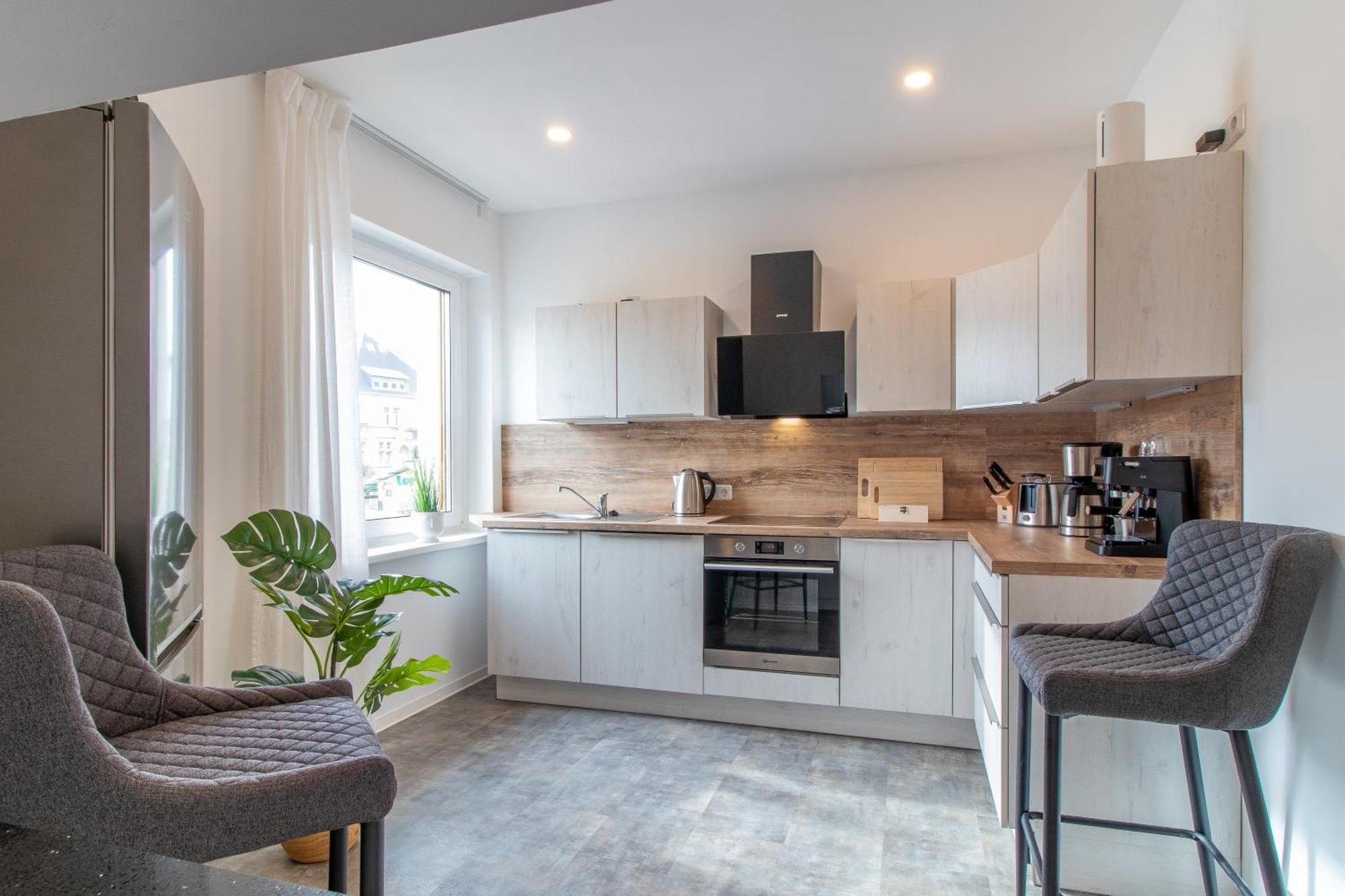 Stilvolles City-Apartment I Netflix I Wlan L Stellplatz I Zentral シュヴァルツェンベルク エクステリア 写真