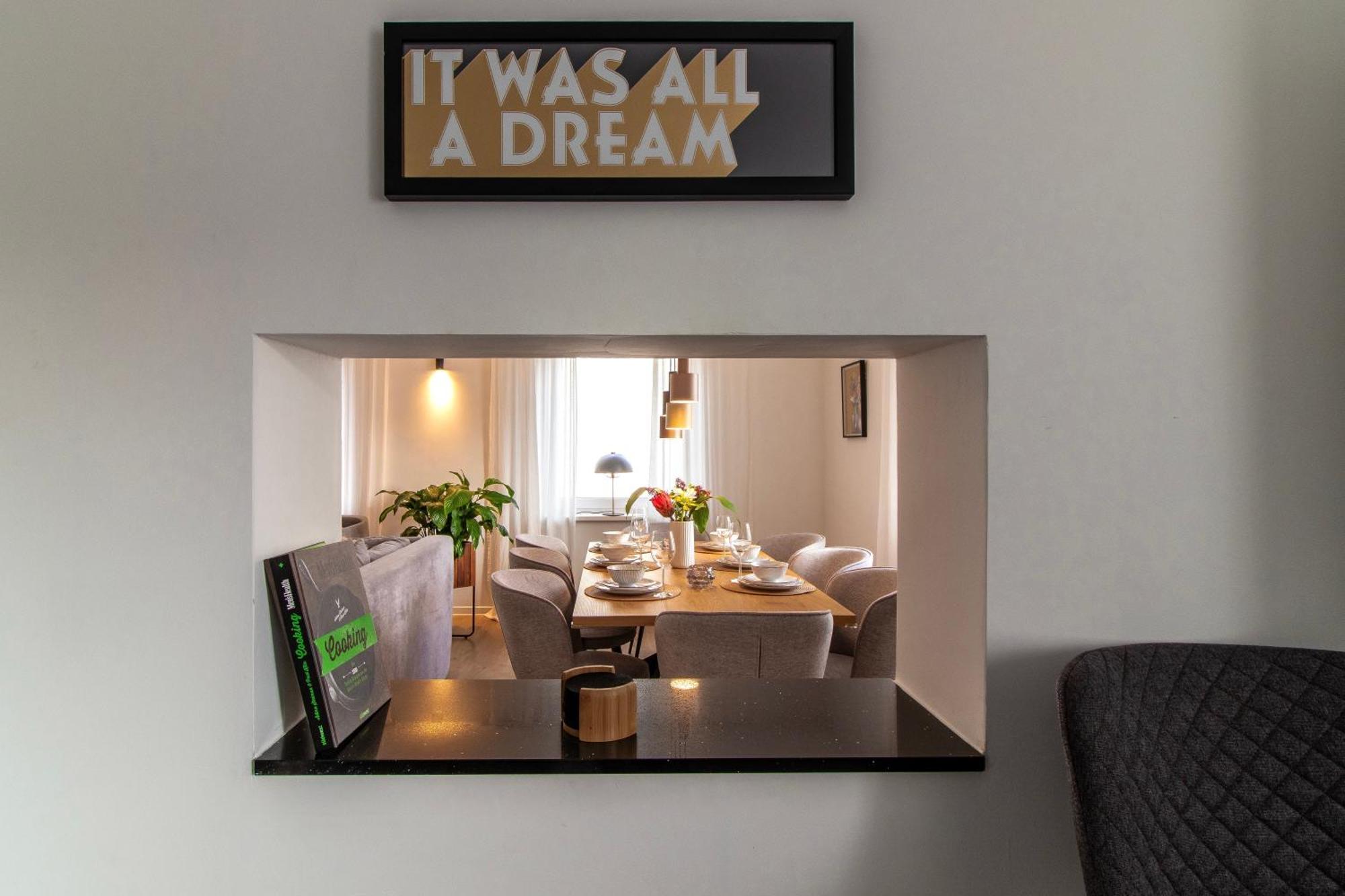 Stilvolles City-Apartment I Netflix I Wlan L Stellplatz I Zentral シュヴァルツェンベルク エクステリア 写真