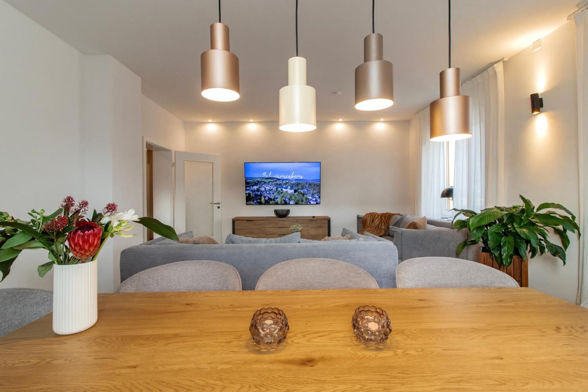 Stilvolles City-Apartment I Netflix I Wlan L Stellplatz I Zentral シュヴァルツェンベルク エクステリア 写真